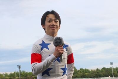松山弘平HP.JPG