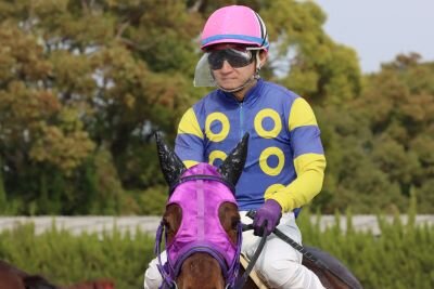 村上 弘樹騎手 地方競馬通算700勝達成‼｜ニュース一覧｜金シャチけいば